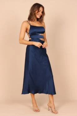 Forelle One Shoulder Cut Out Midi Dress - Navy -Fashion Dress petal and pup usa dresses forelle one shoulder cut out midi dress navy 32396383551665