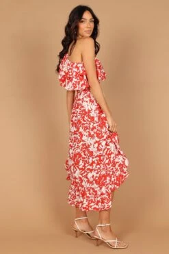 Millie Off Shoulder Tiered Midi Dress - Red Floral -Fashion Dress petal and pup usa dresses millie off shoulder tiered midi dress red floral 33246153441457