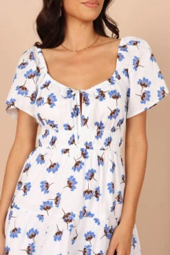Winterspoon Shirred Waist Mini Dress - White/Blue Floral -Fashion Dress petal and pup usa dresses winterspoon shirred waist mini dress white blue floral 32246219112625